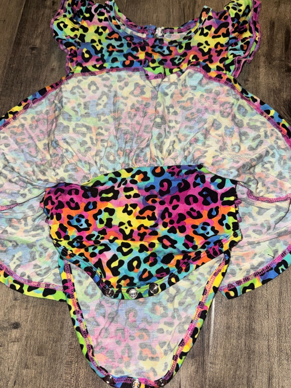 Bums & Roses Rainbow Leopard Ruffle Butt Twirl Dress Romper 18-24M - Picture 3 of 8